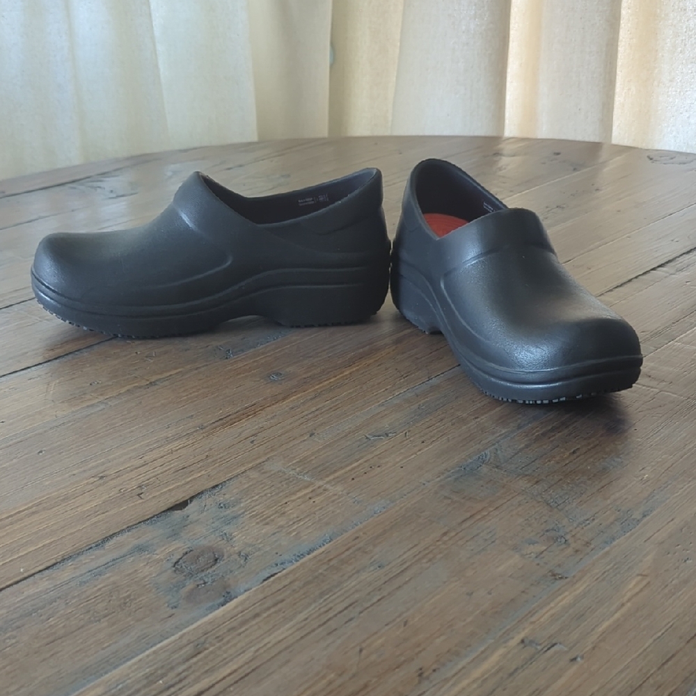 CROCS Black Women's Mules & Clogs
